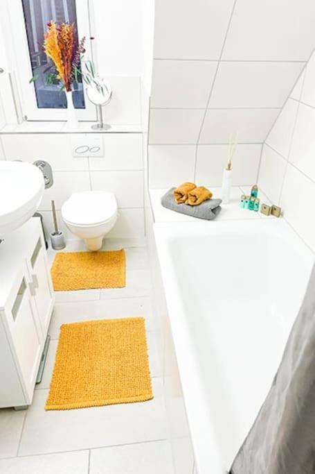 Modernes Apartment Mit Balkon Free Parking Netflix Celle Exterior photo