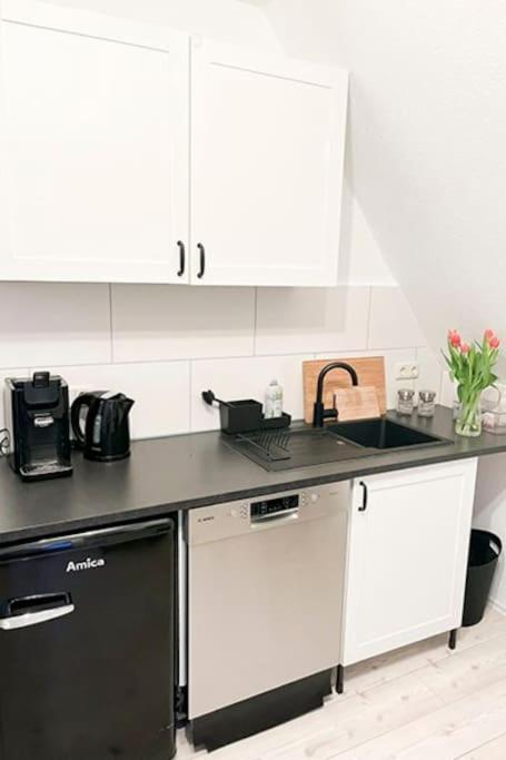 Modernes Apartment Mit Balkon Free Parking Netflix Celle Exterior photo
